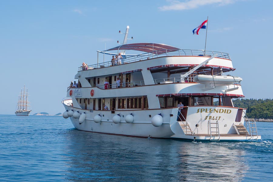 small boat cruises from dubrovnik